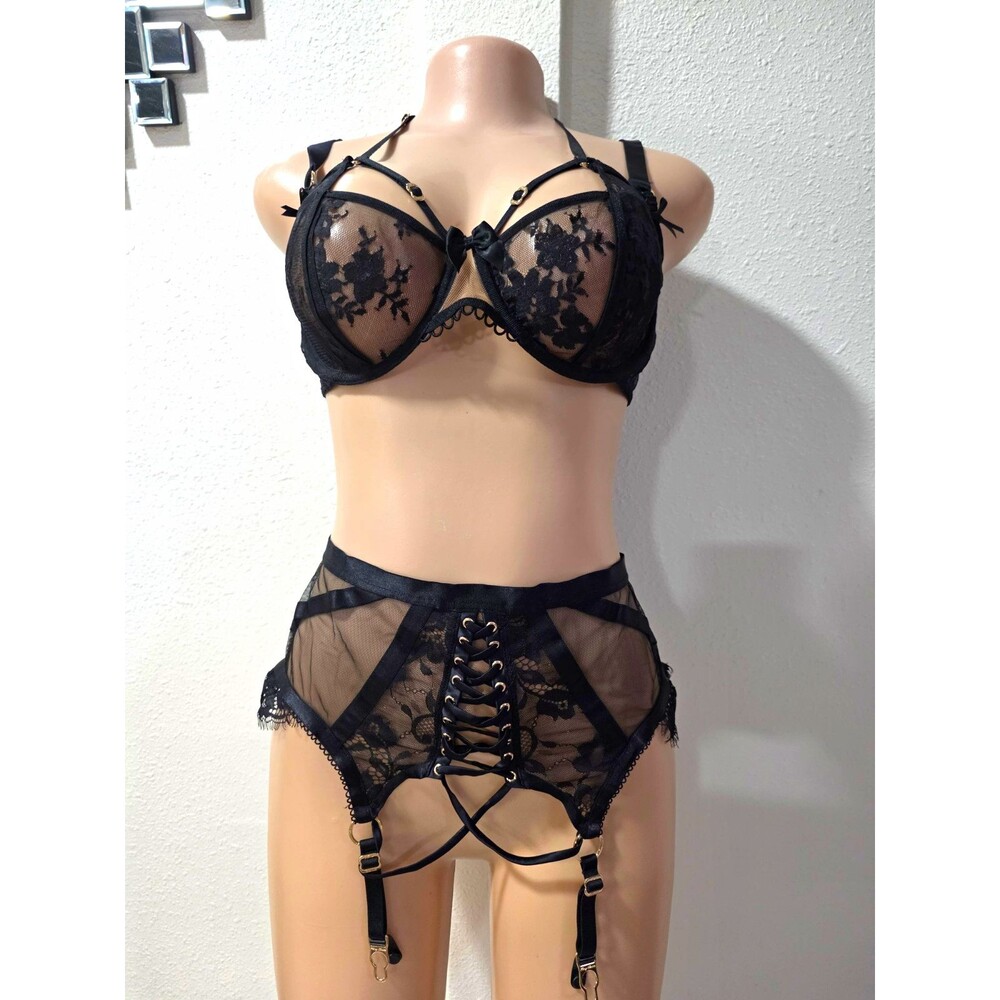 Honey Birdette